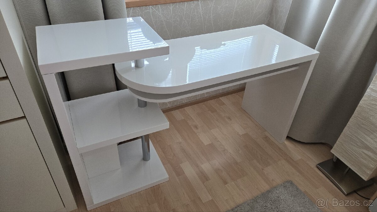 Polohovaci pracovni stul - 2