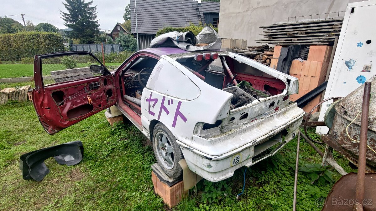 CRX autokros kastle + díly - 2