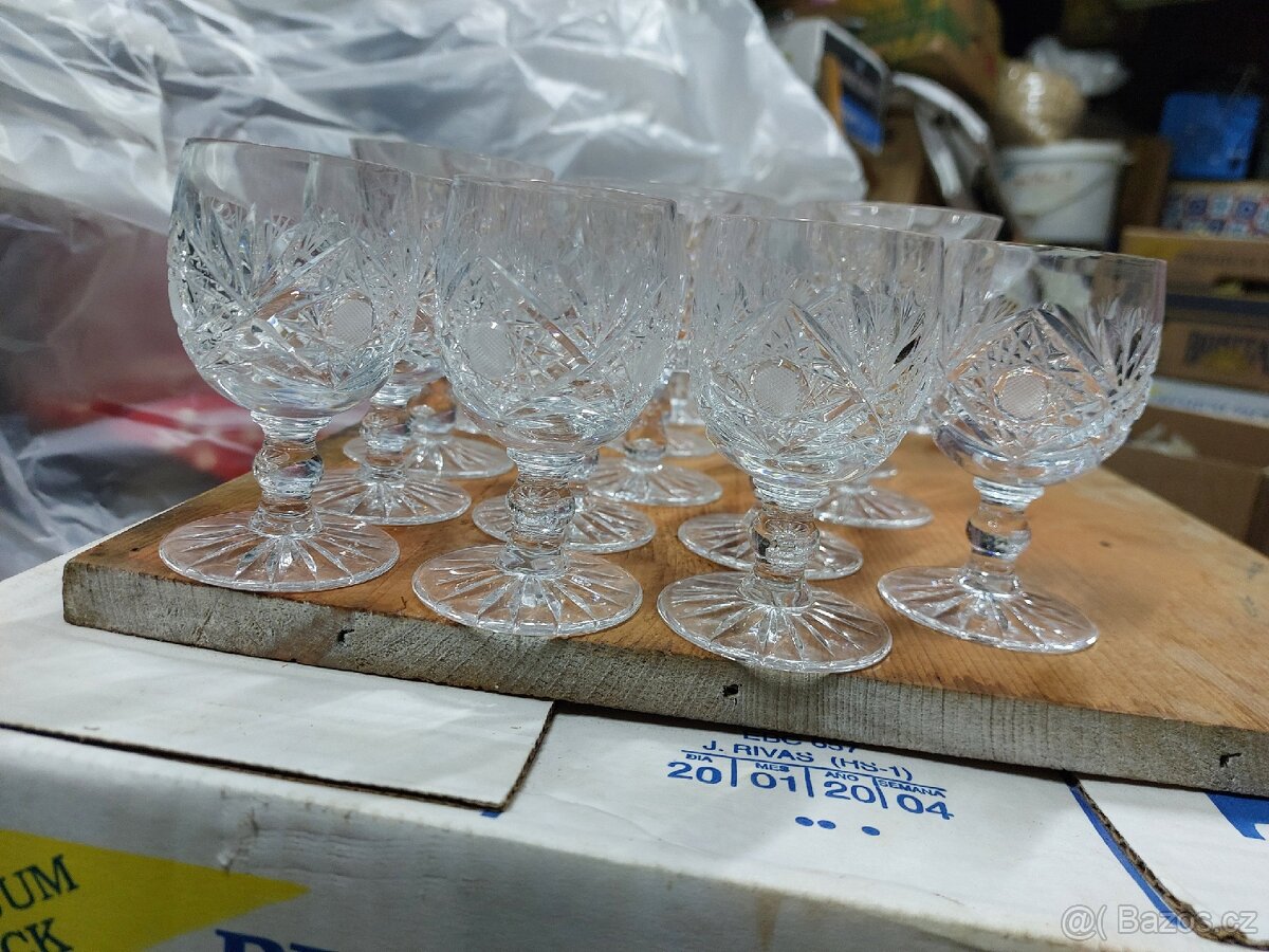 Krásné broušené skleničky - 2