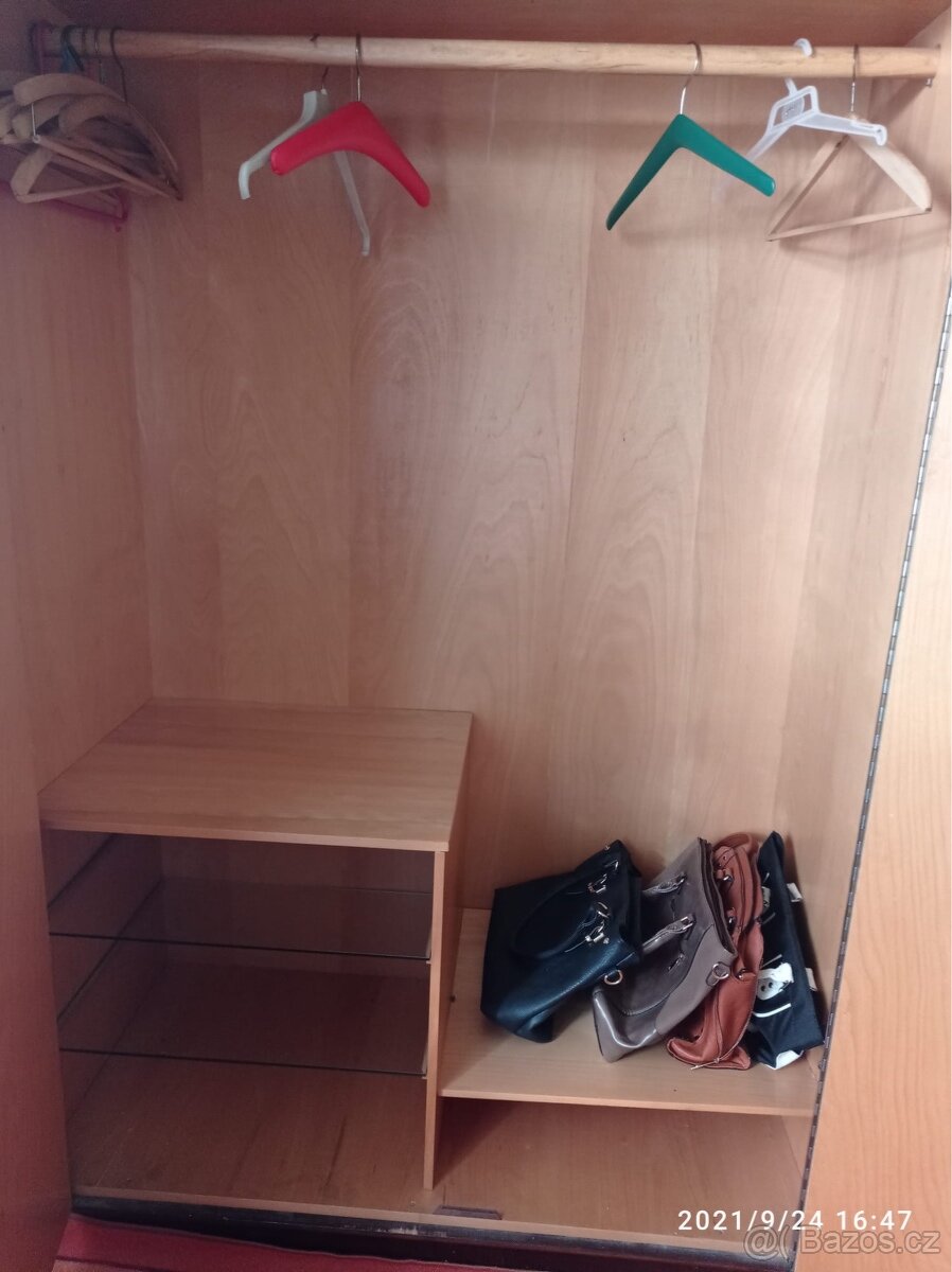 šatní skříň ze 60 let - 2