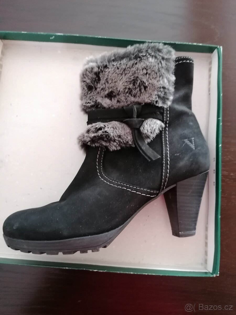 Zateplené kotníkové boty Venturini vel. 38 - 2