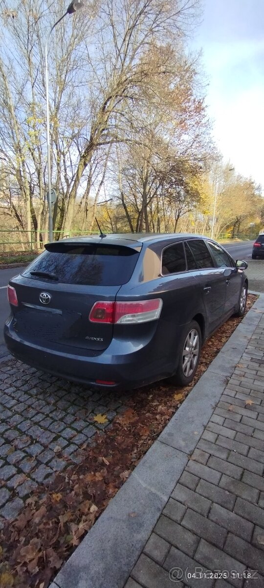 Toyota Avensis - 2