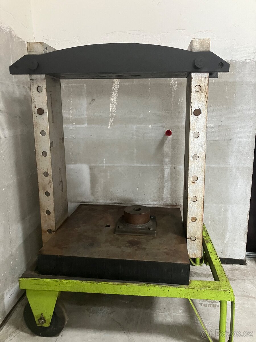 Dílenský lis,lisovací stolice - 2