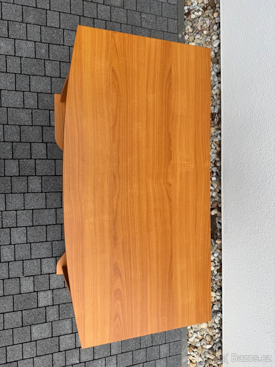 Počítačový stůl - 2