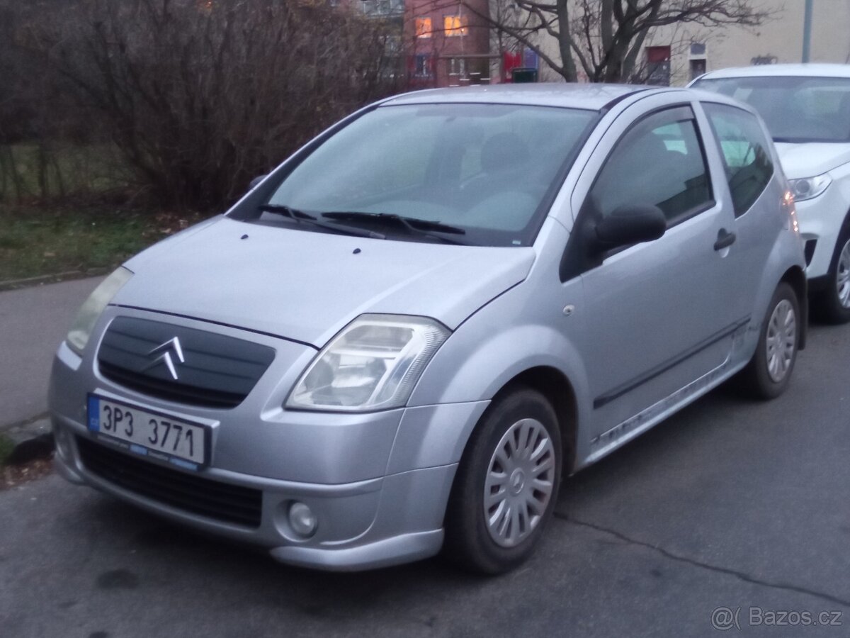 Pozor číst celéProdám Citroen C2 - 2
