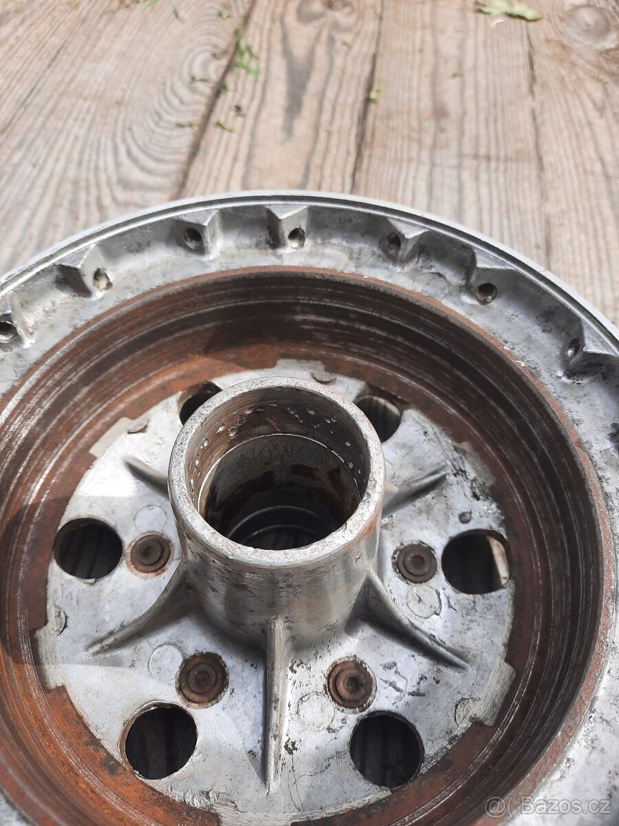 Střed kola buben jawa 353 - 2