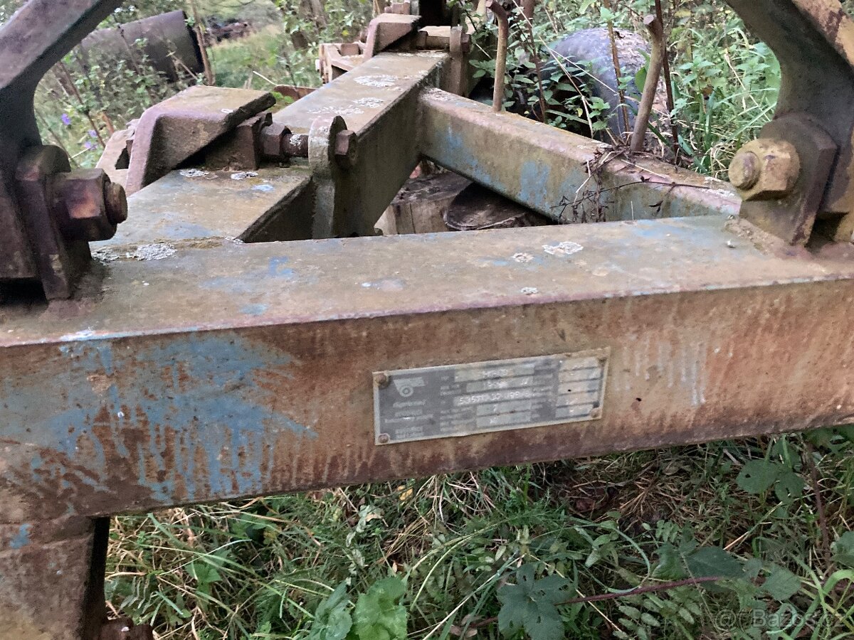 Roudnický pluh ph1 435 - 2