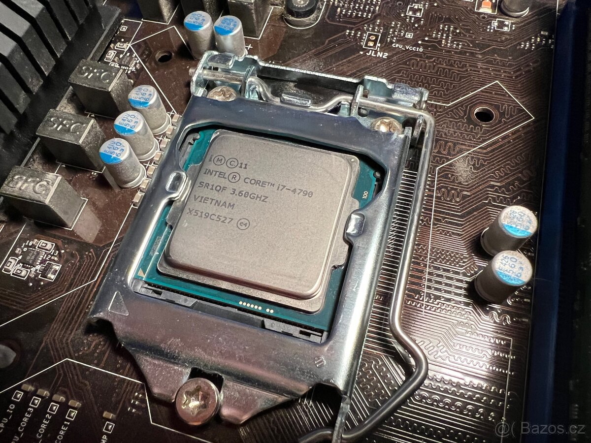 Intel Core i7 4790 - LGA 1150 - 2
