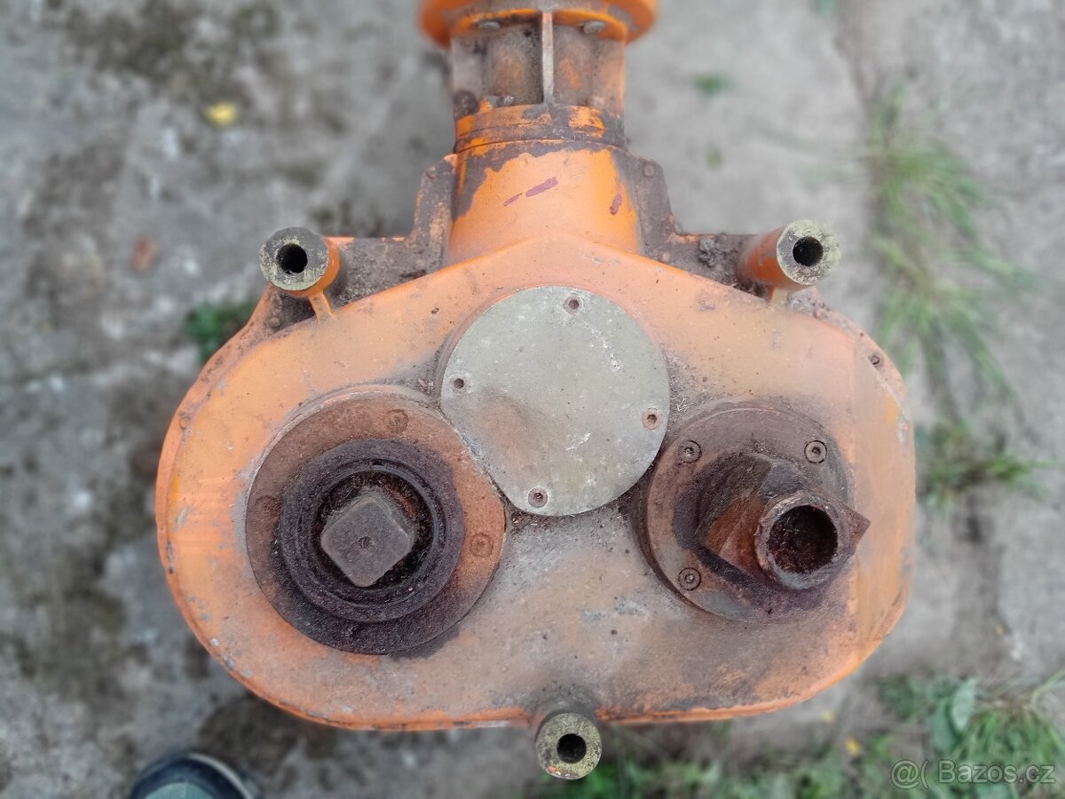 Nabízím převodovky na sypač - 2