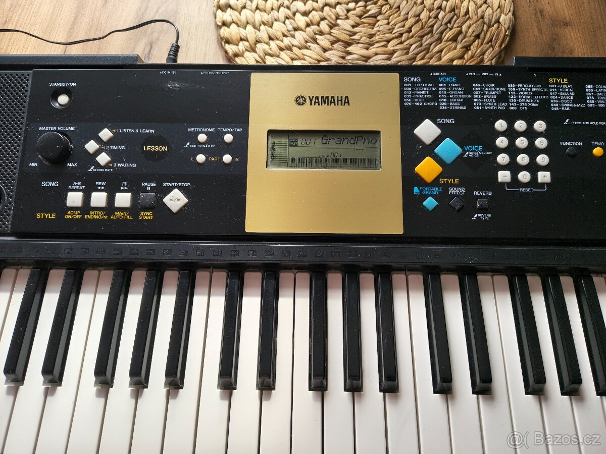 Klávesy Yamaha YPT-220 - 2