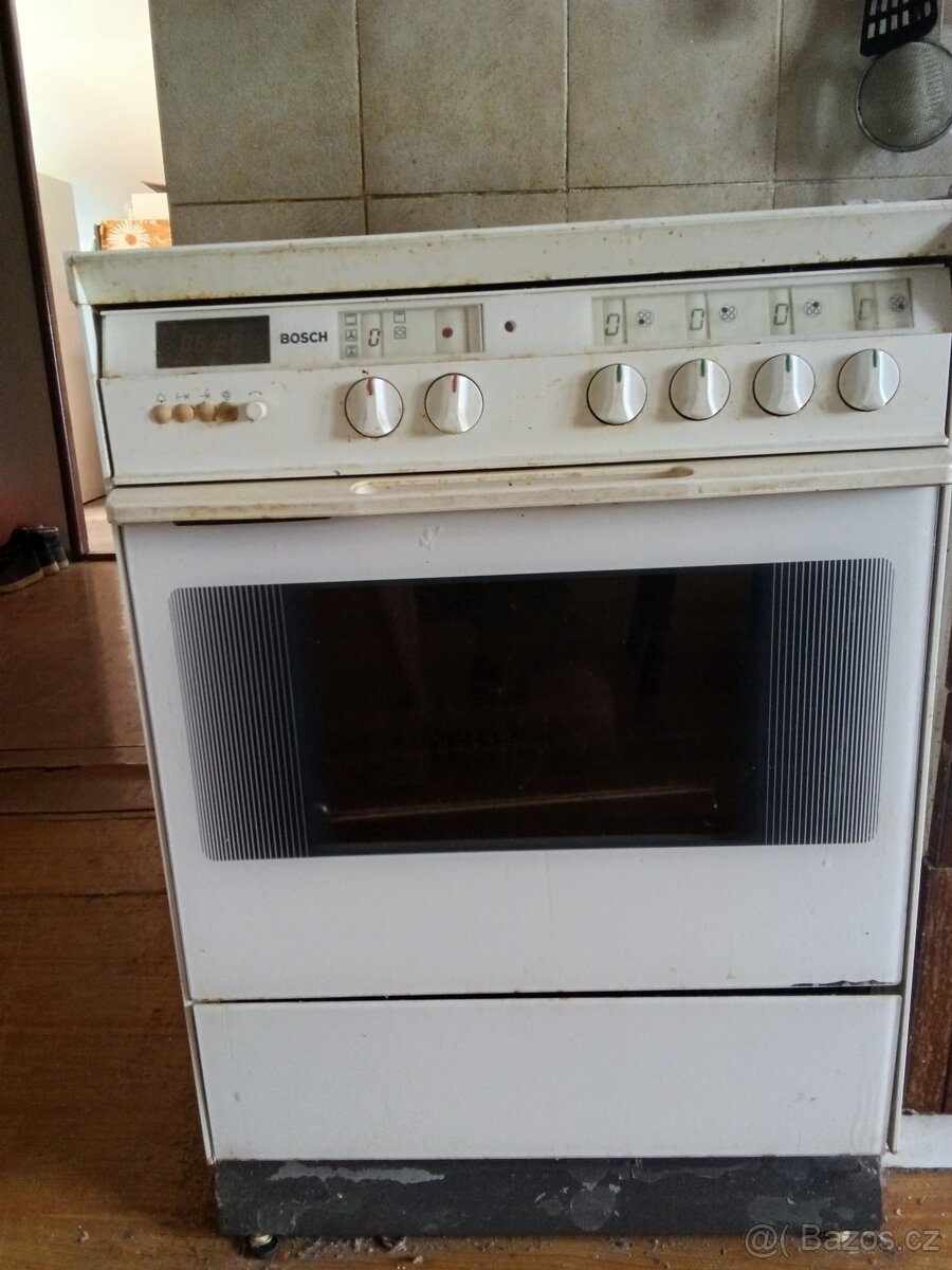 Starší sporák Bosch - 2