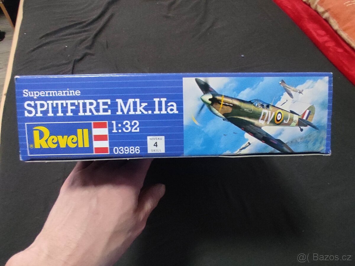 Spitfire Mk. IIa - 1:32 - zcela nový - 2