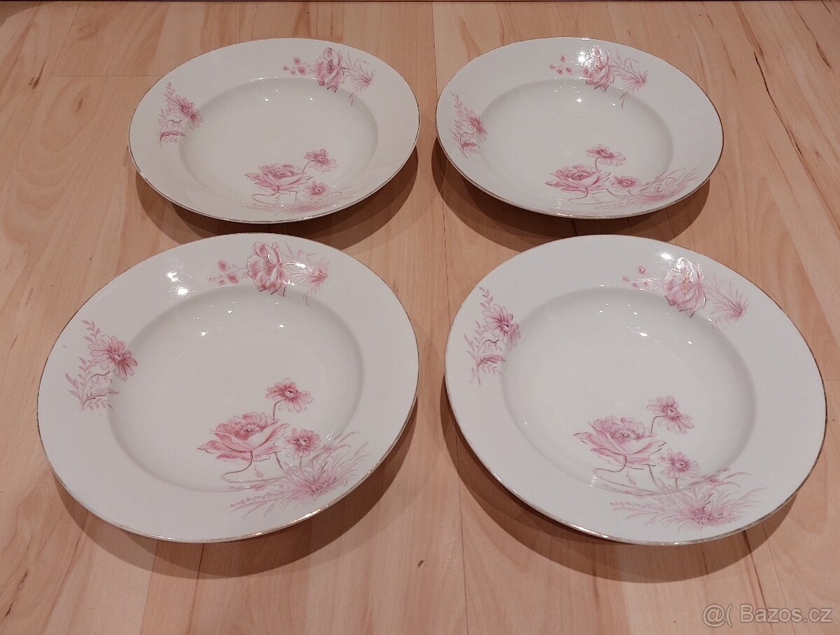 Talíře, konvice - 2