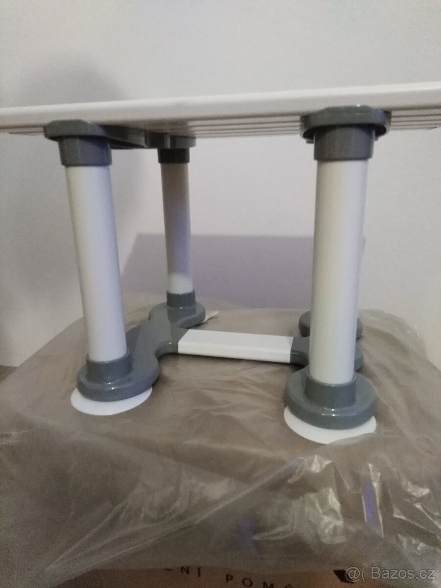 Zdravotní sedačka do vany - nízká - 2