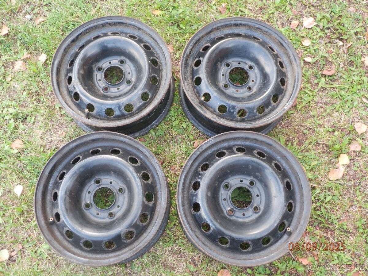 4xPlechové disky na CITROEN C2 14tky ET24 300kč všechny. - 2