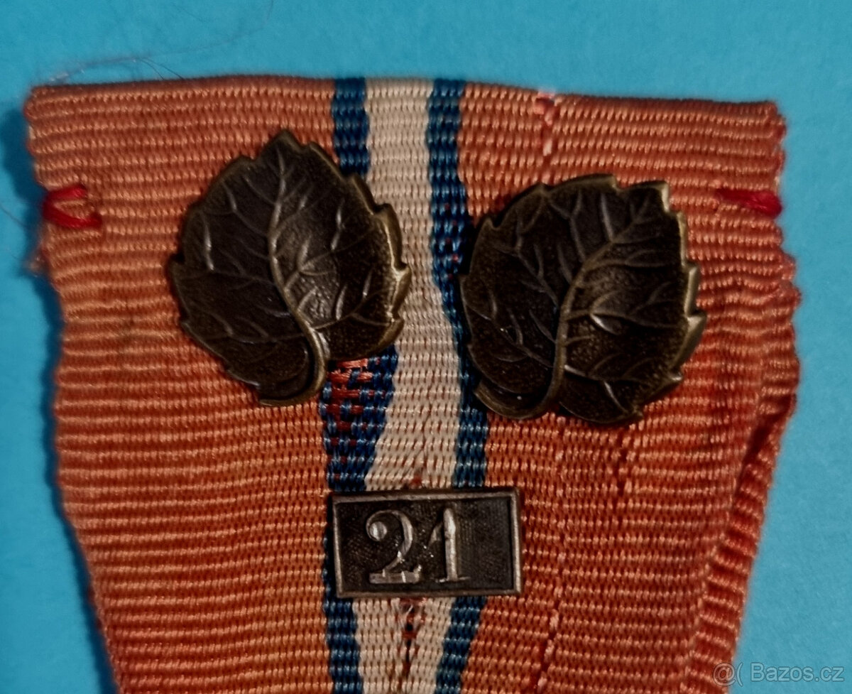 Čs revoluční med. štítek 21 a 2x lipový lístek těžká světlá - 2