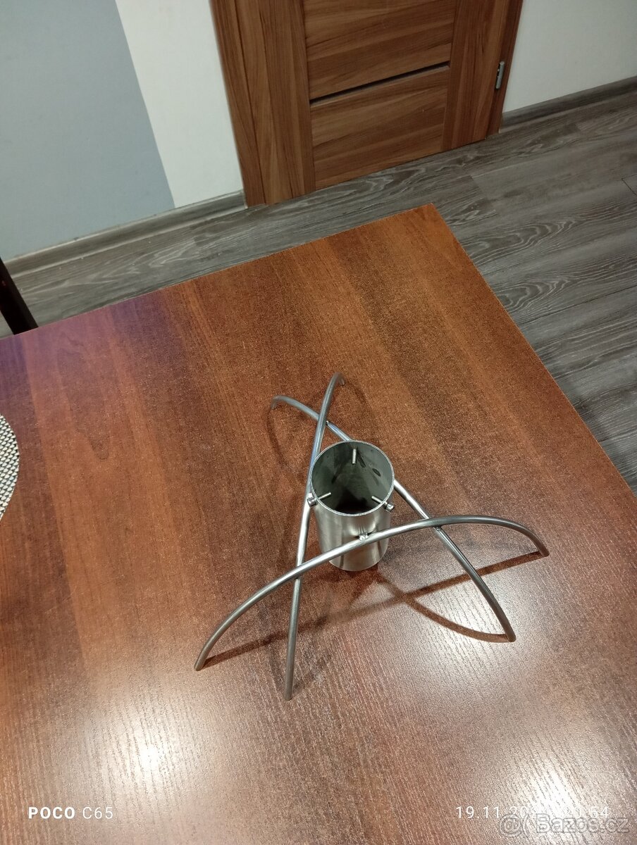 Stojan na vánoční stromek - 2