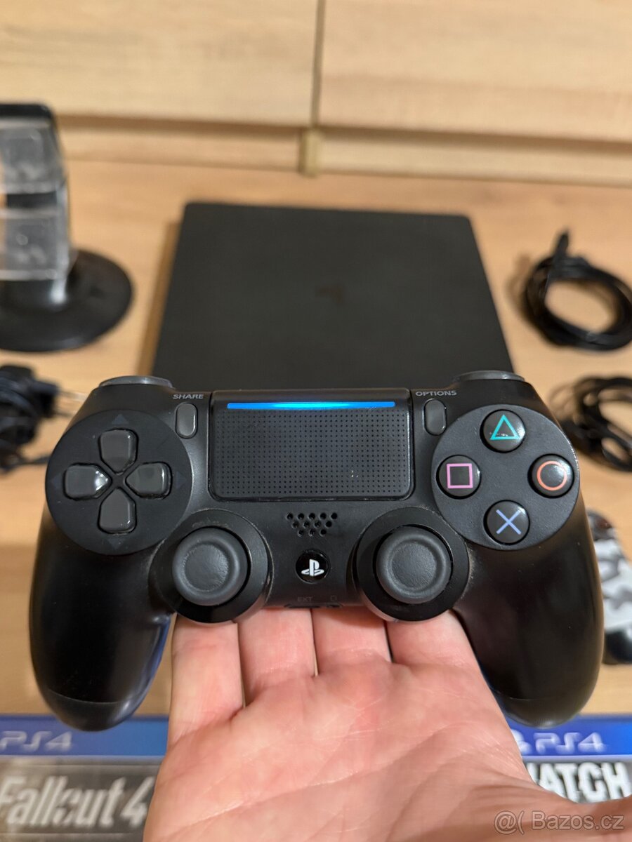 Sony PlayStation 4 Slim 1TB + originál ovládače a PS4 hry - 2