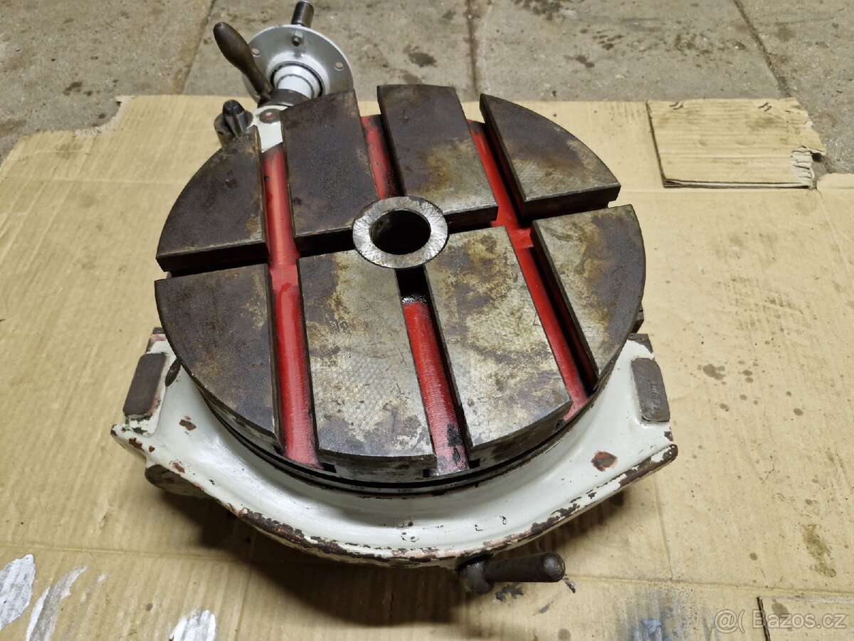 Otočný stůl frézka - 2
