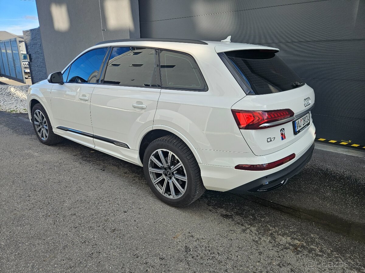 Audi Q7 3.0tdi 210kw r.v 6/2021 1Maj.ČR SERVISIVÁNO 110t.km - 2