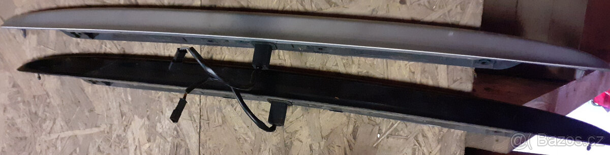 BMW e46 - Lišty nad SPZ s osvětlením - 2