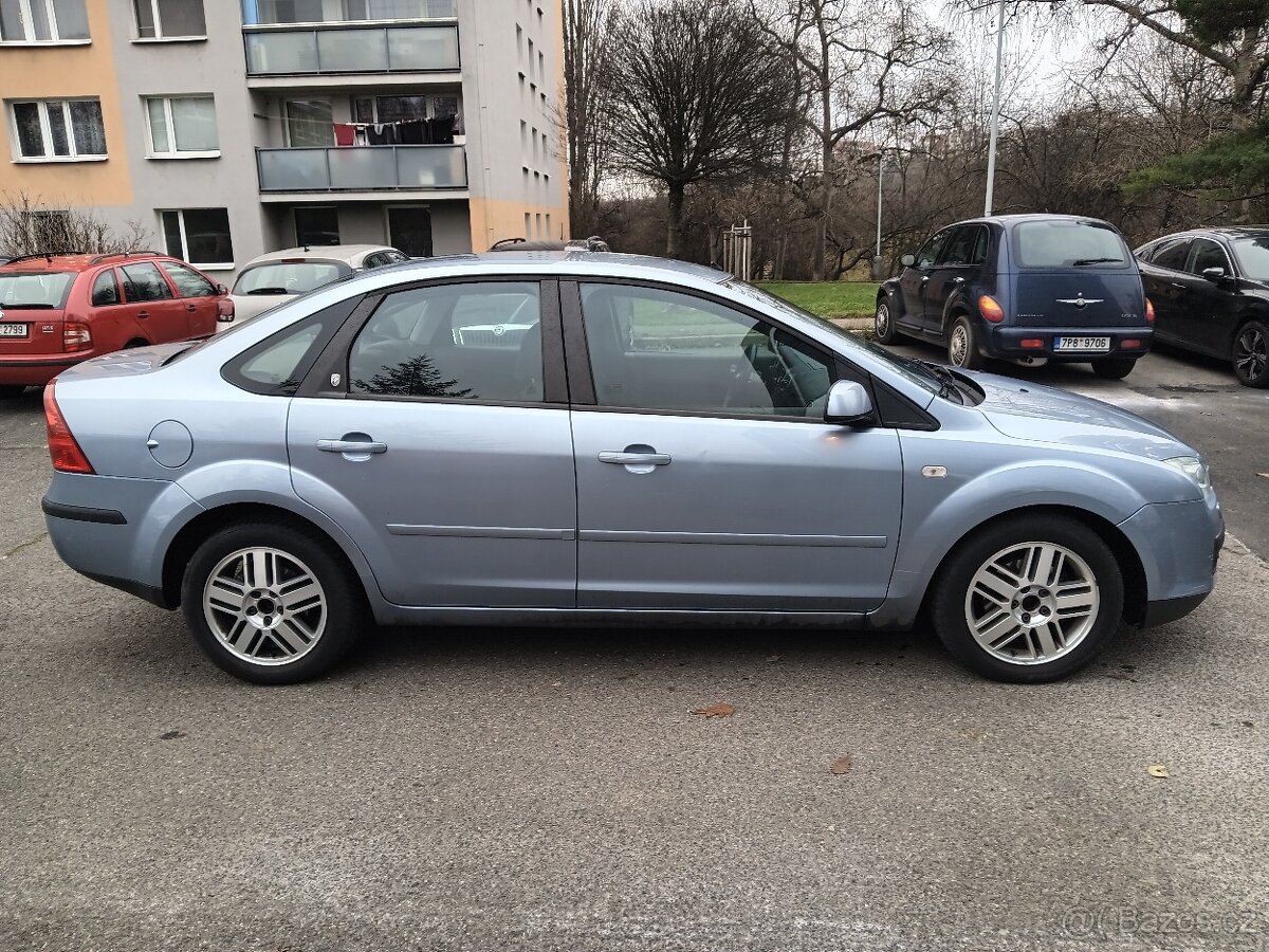 Ford Focus 1.6 16V Ghia - 2