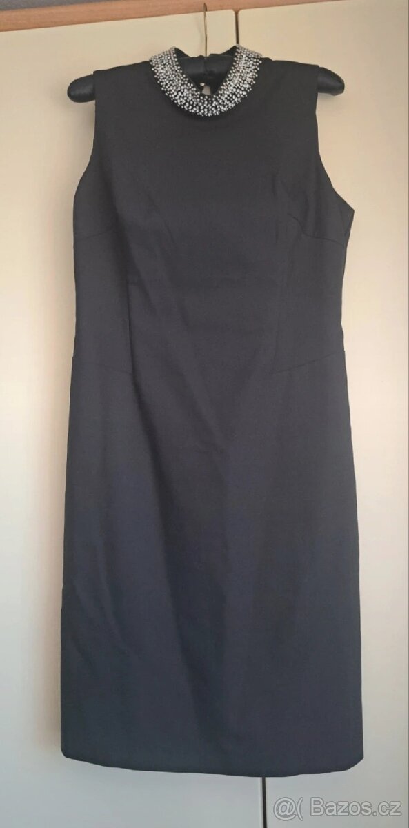 Pouzdrové šaty - 2