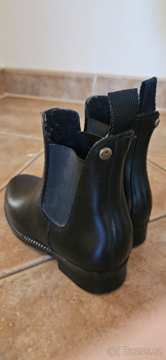 Jezdecká perka vel. 31 - 2