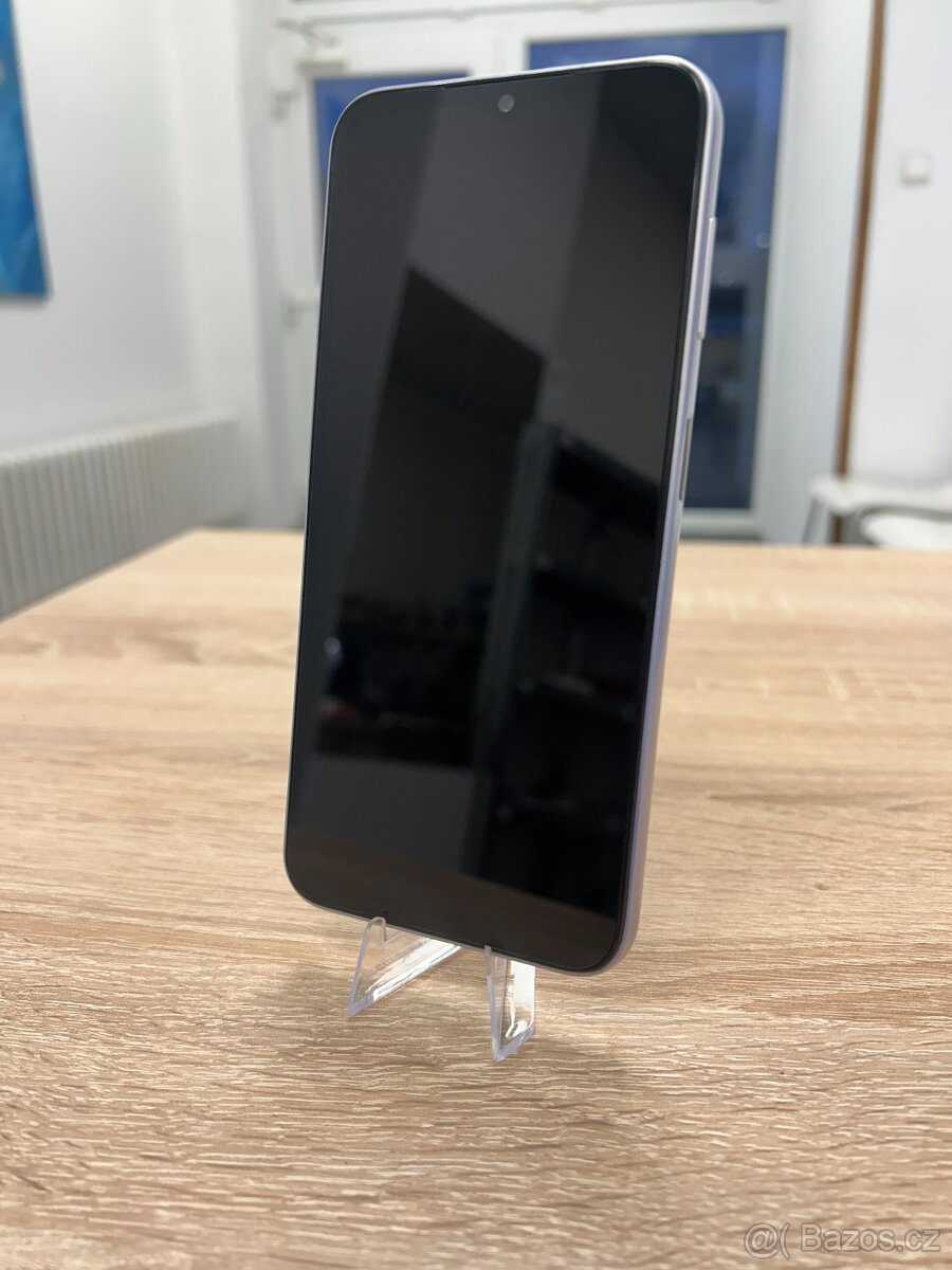 Samsung Galaxy A14, 64 GB - stříbrná - 2