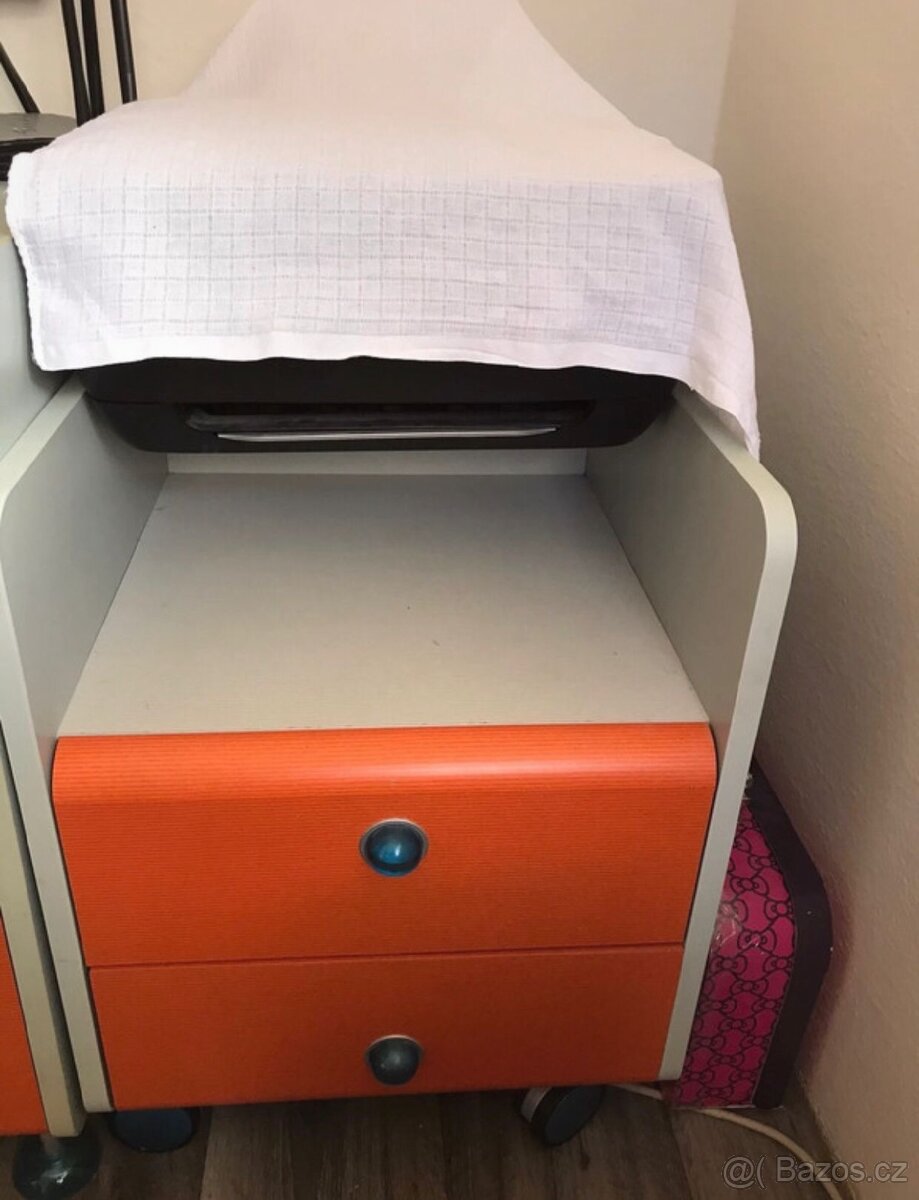 Sada nábytku capslock - 2