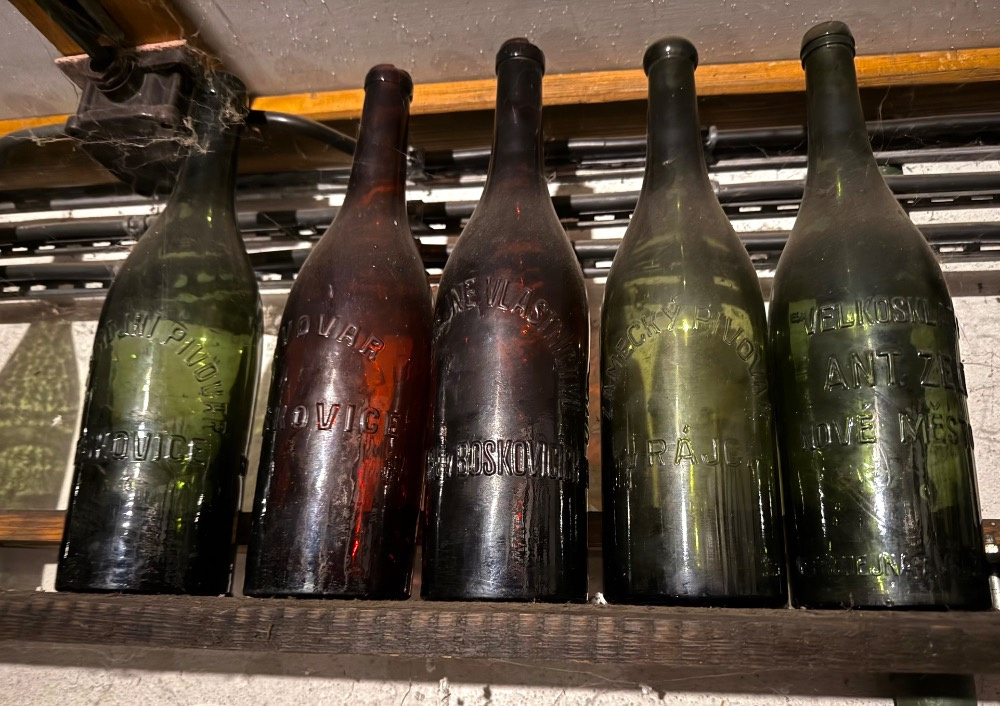 sbírka pivních lahví - 2