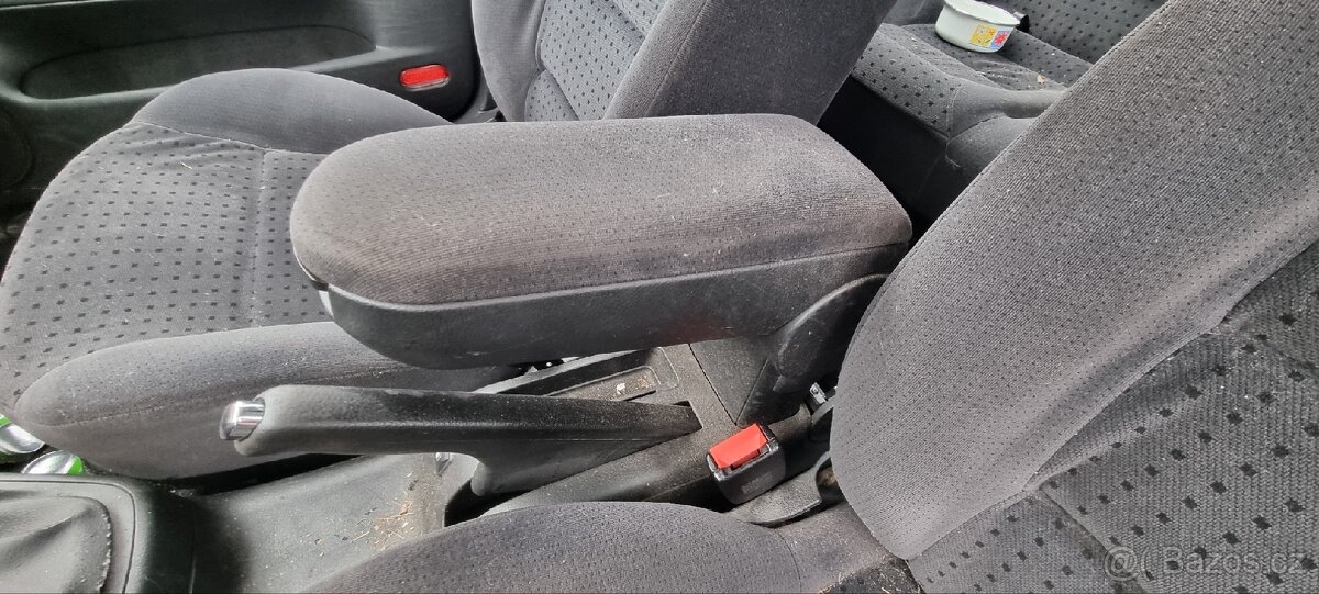 Golf 4 1.4 55 kw nahradni dily combi - 2