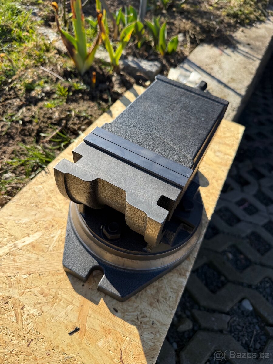 Strojní svěrák - 2