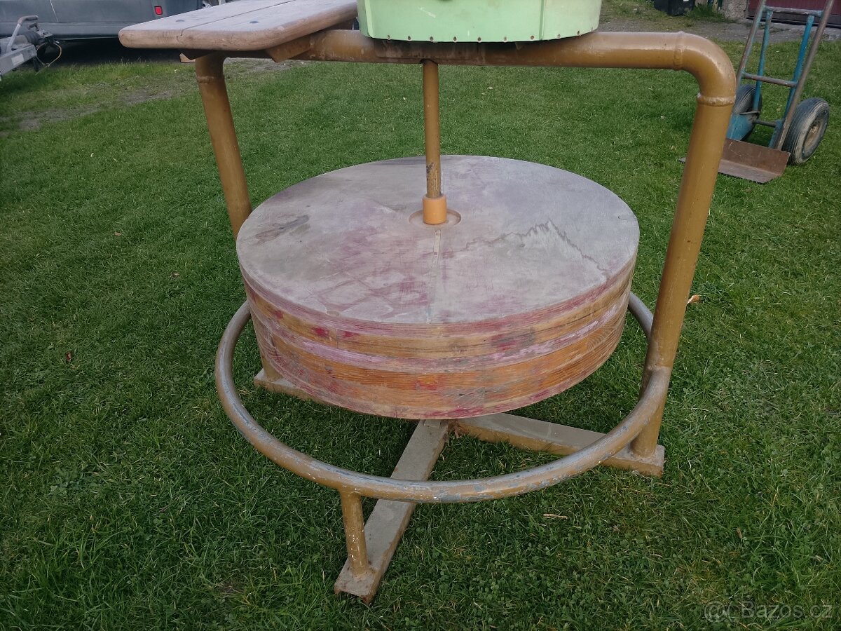 Hrnčířský kruh - 2