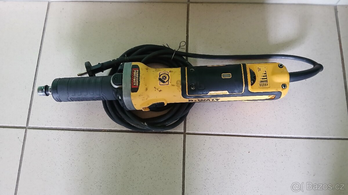 Přímá bruska Dewalt - 2