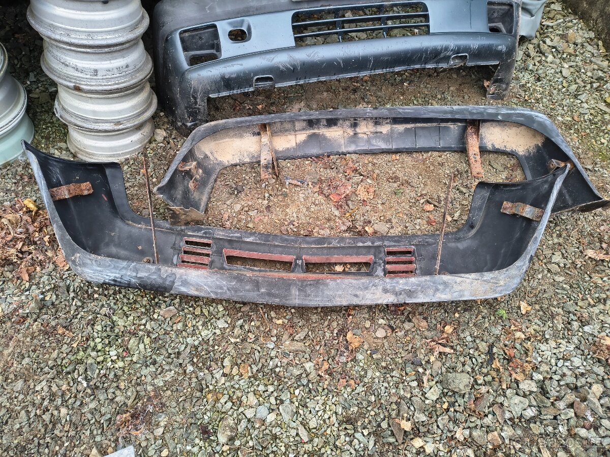Přední nárazník na Fiat 127 - 2