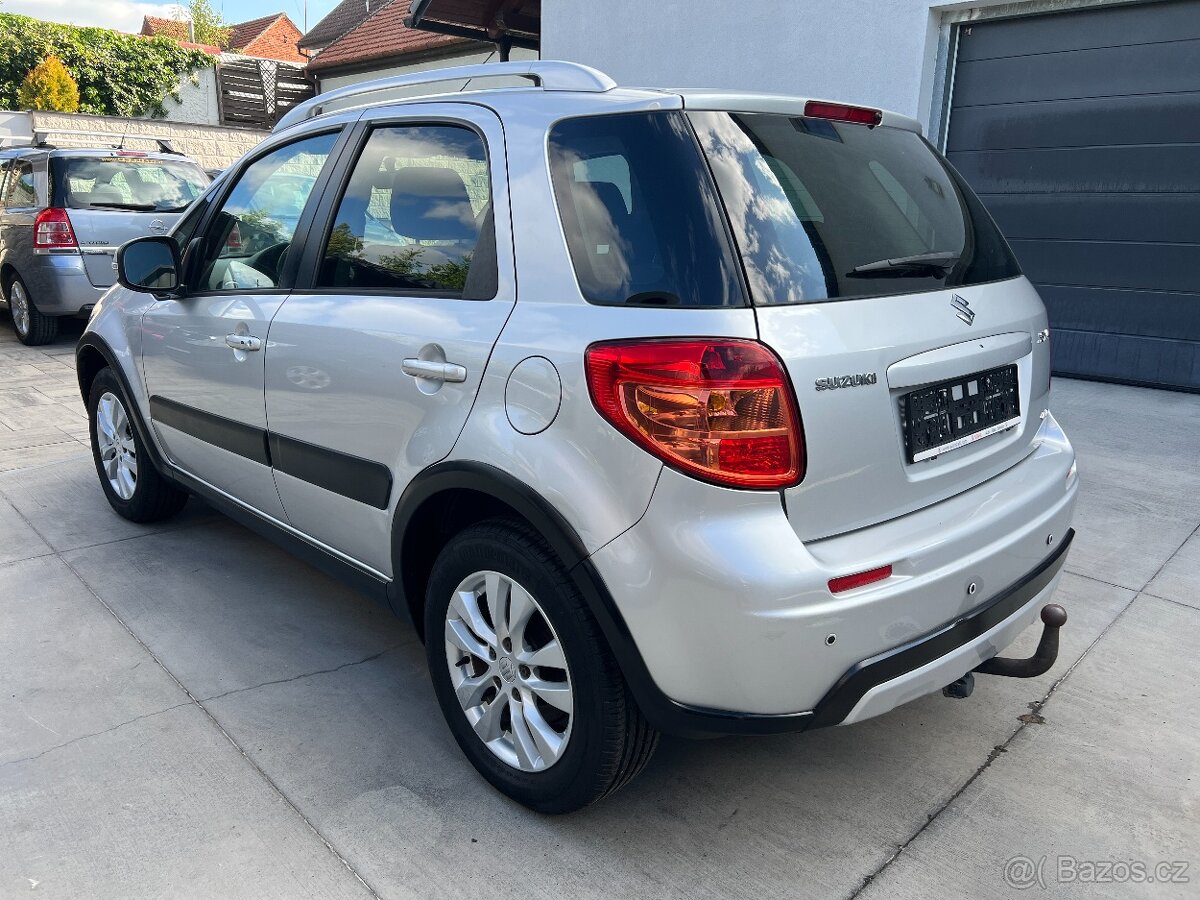 SUZUKI SX4 1.6i 88KW 4x4 75000KM TAŽNÉ VYHŘ.SEDA.LETNÍ+ZIMNÍ - 2