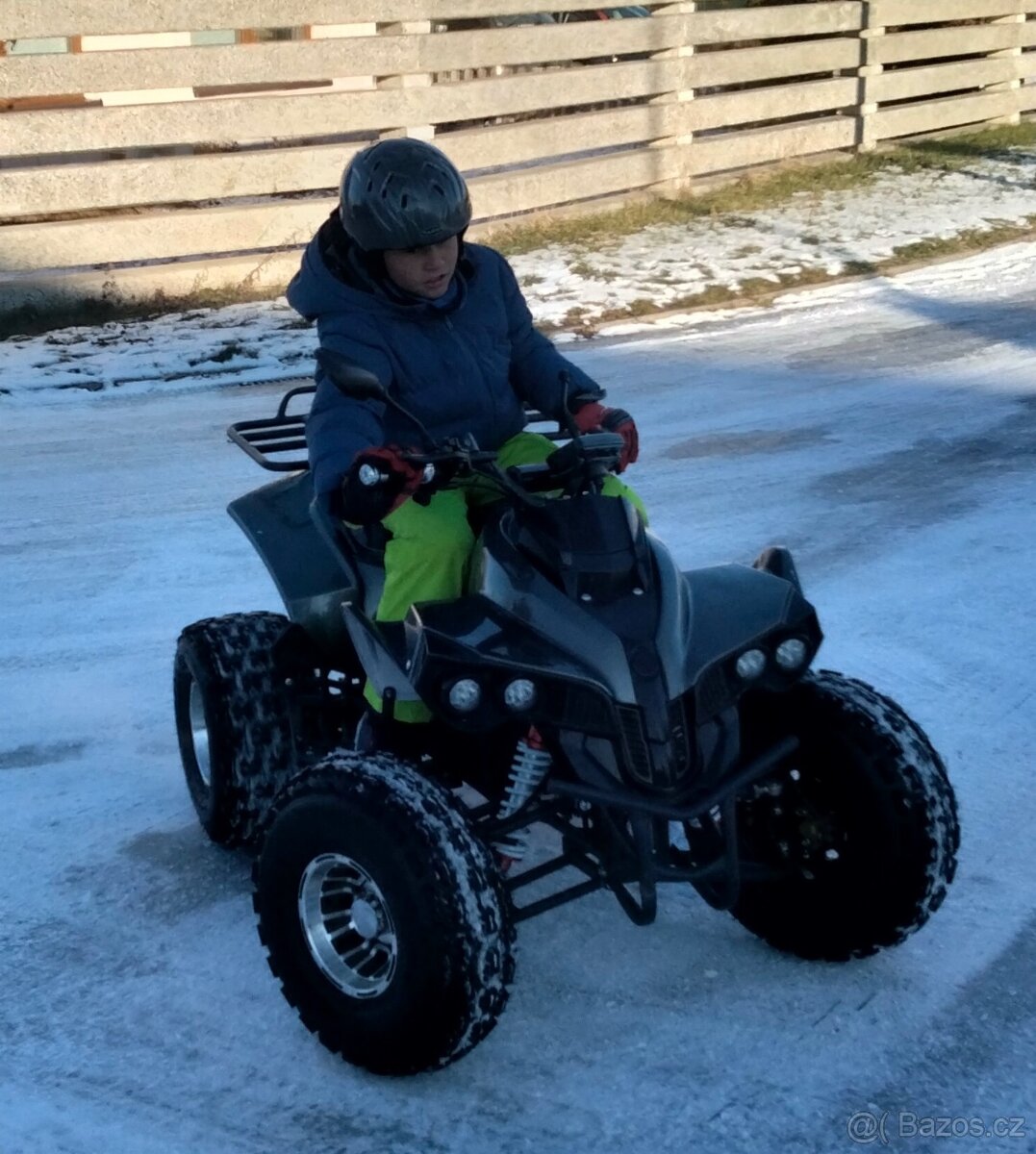 AKUMULÁTOROVÁ ČTYŘKOLKA MINIROCKET WARRIOR XL 1500W DELUXE