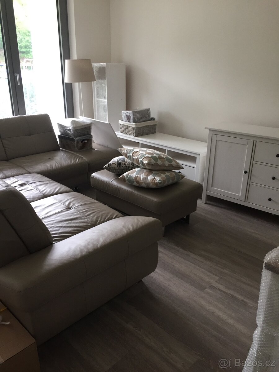 Prodej velká kožená sedačka L - 2