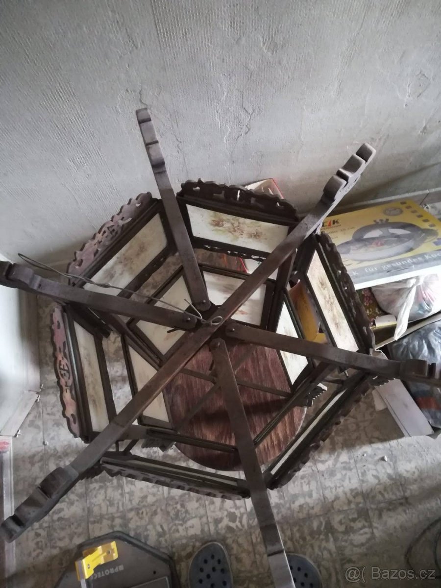 Dřevěná dekorace, asi světlo - 2