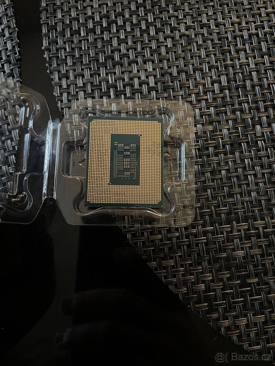 Intel core i3-14100f - 2
