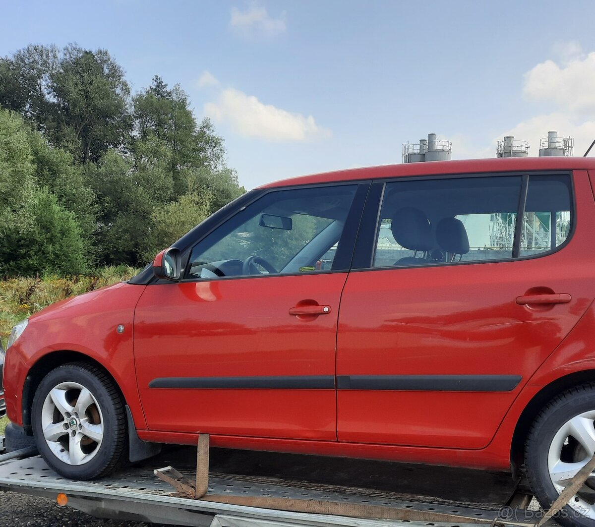 nd z škoda fabia 2 1.2tsi 63kw cbz červená roso vinová - 2