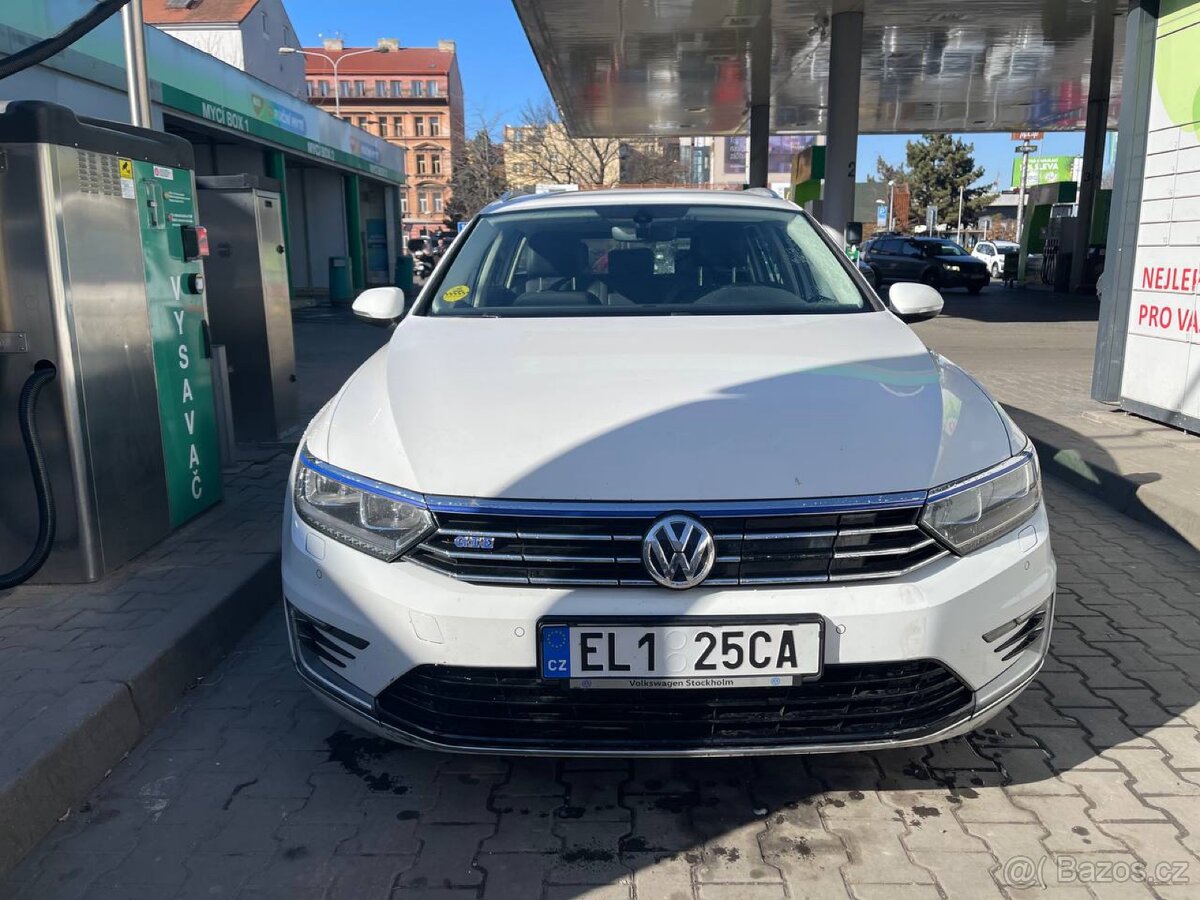 PRONÁJEM VOZIDLA VW PASSAT B8 2017, AUTOMAT, NA TAXI - 2
