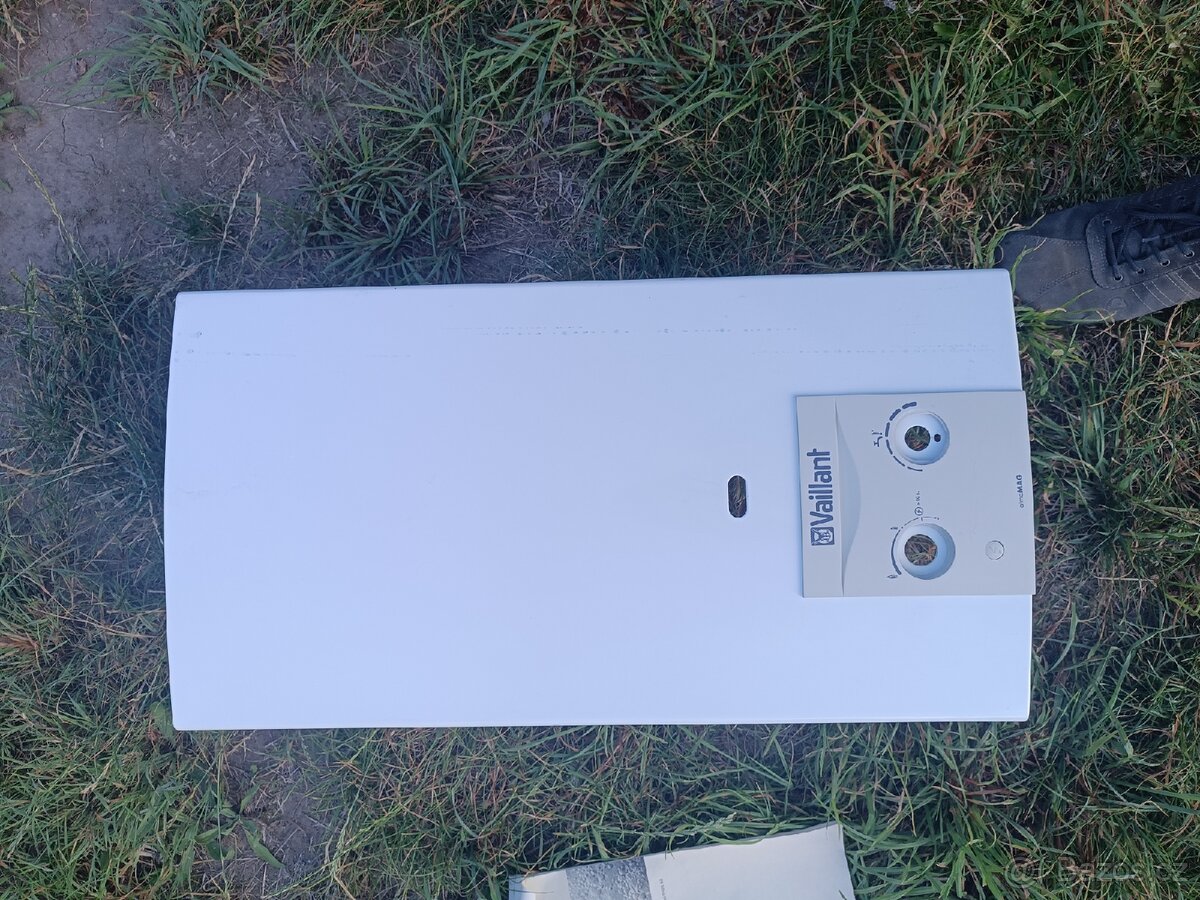 Plynový ohřívač vody karma Vaillant atmoMAG - 2