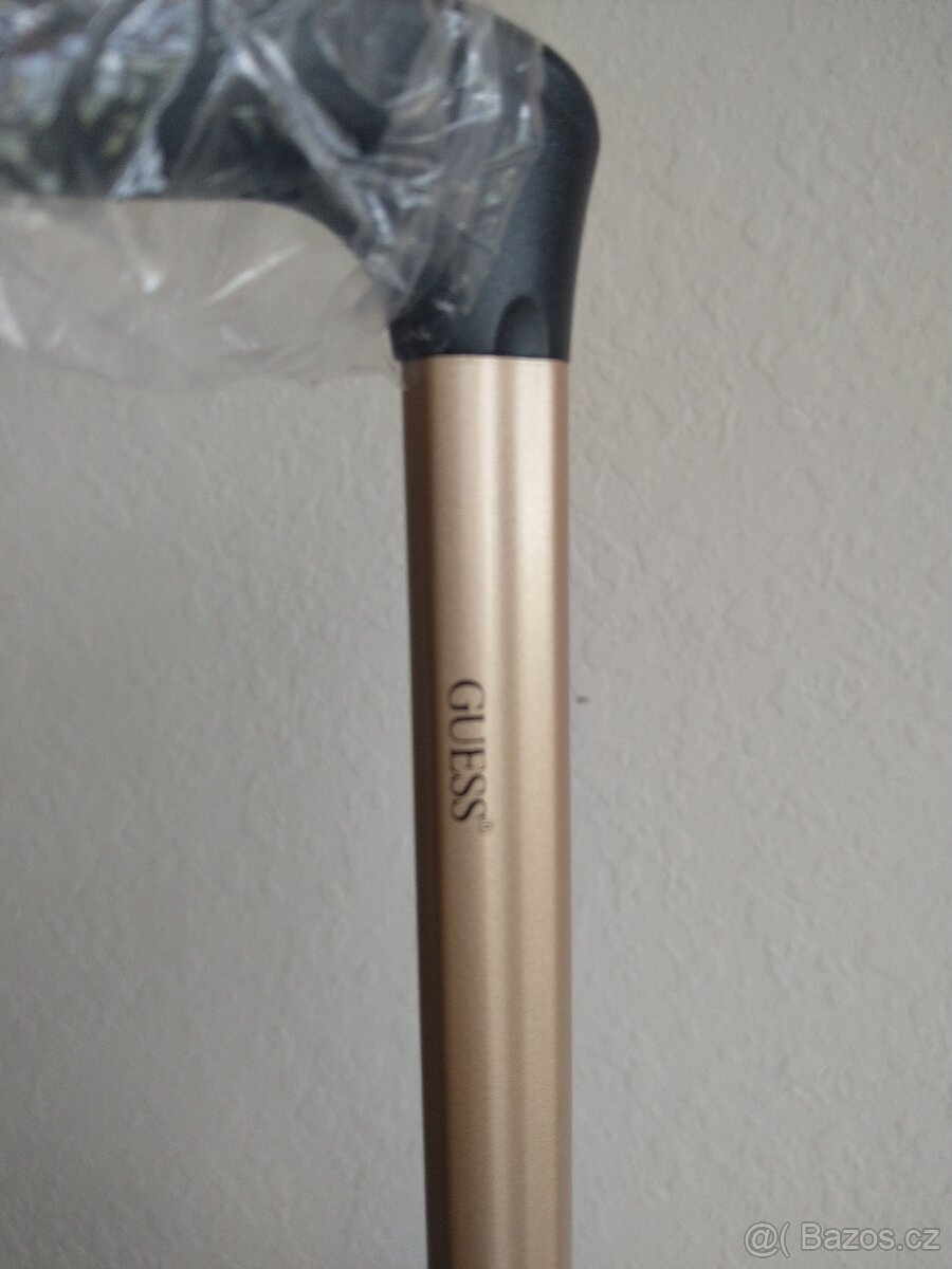 Guess - kabinové zavazadlo. - 2