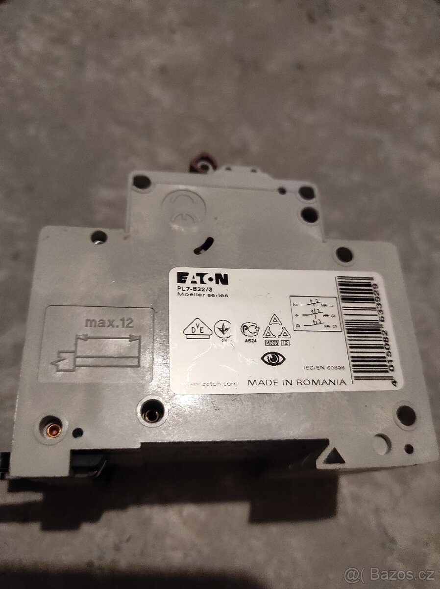 Třífázový jistič 32 A, Eaton - 2