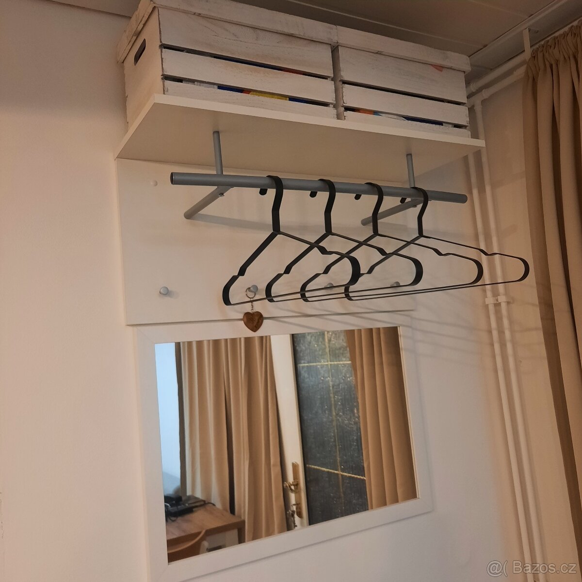 Předsíňová stěna - 2