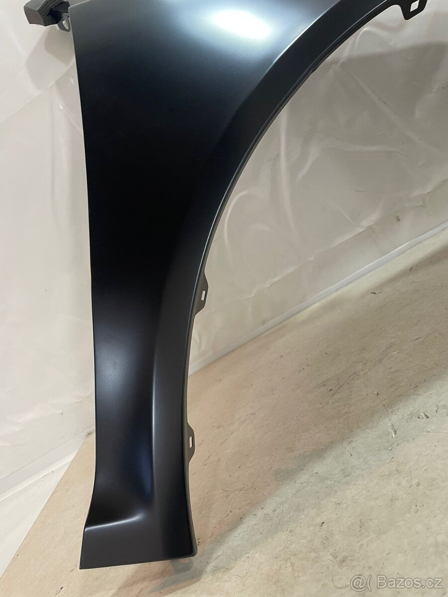 Pravý přední blatník Škoda Octavia II - 2