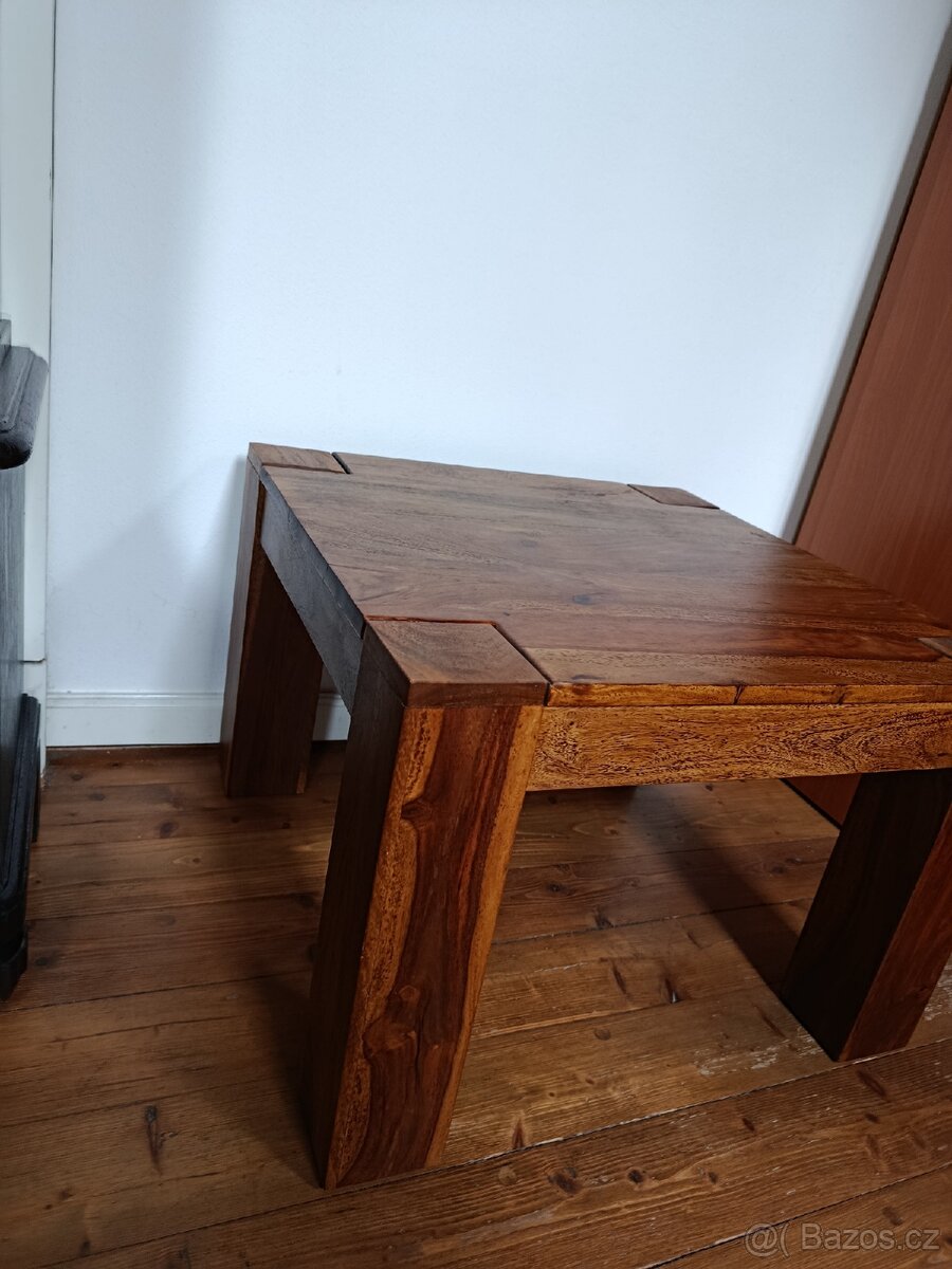 Konferenční stolek - 2