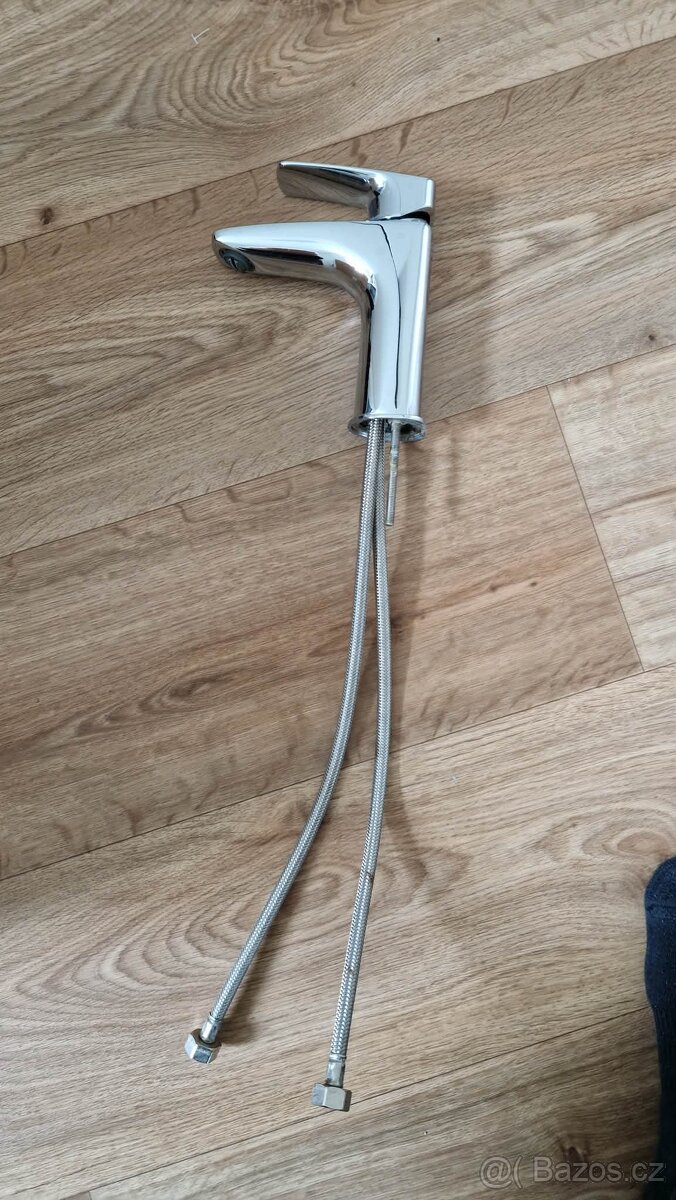 Prodám umyvadlo s baterii Laufen - 2